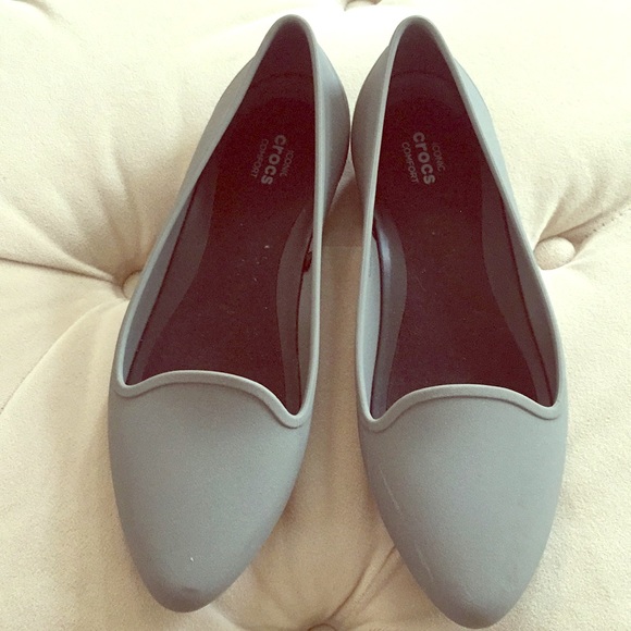 CROCS Shoes - Grey Crocs Flats
